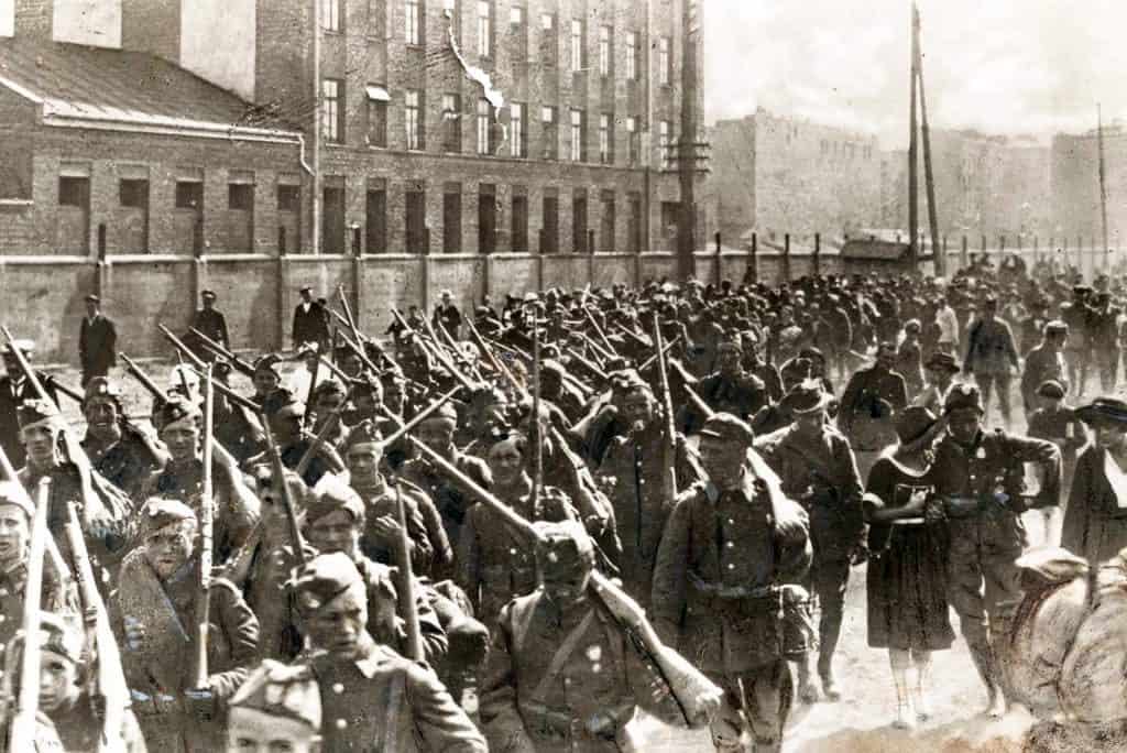 Piechota polska w marszu na front przed bitwą warszawską, wikipedia, Centralne Archiwum Wojskowe
